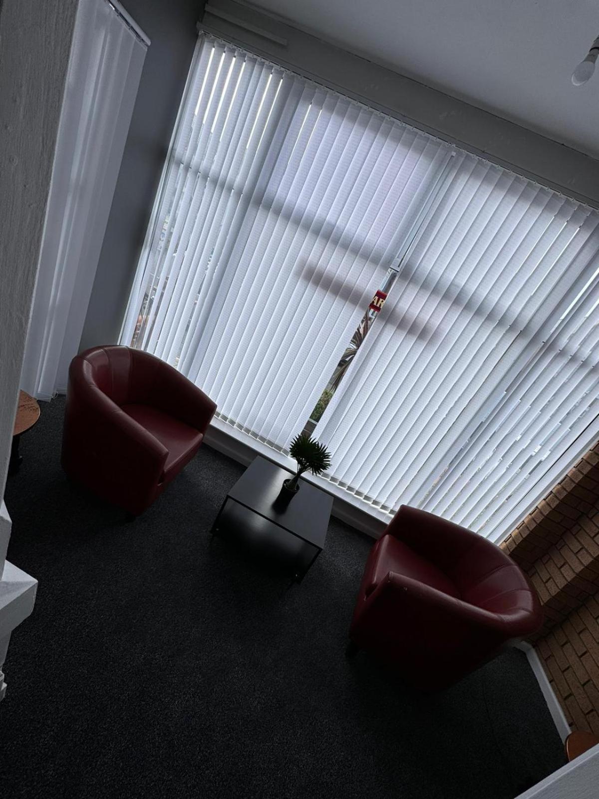 Pinnacle Hotel And Suites Formerly Jean Martyn Hotel ブラックプール エクステリア 写真